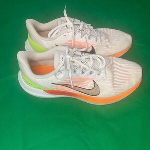 Men’s Nike Air Winflo 9 Running Shoes US Size 9 DD6203-100